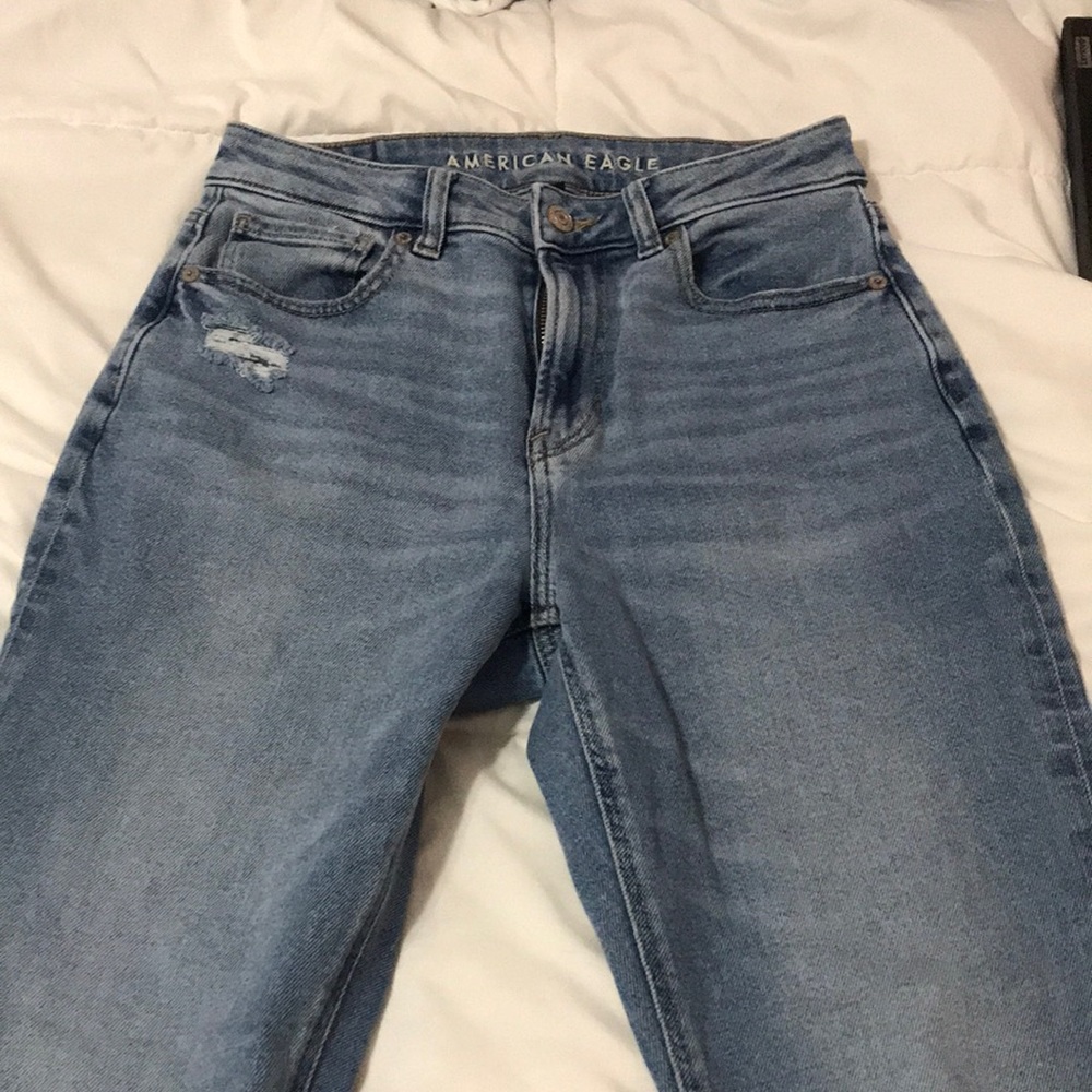 American Eagle mom jeans
